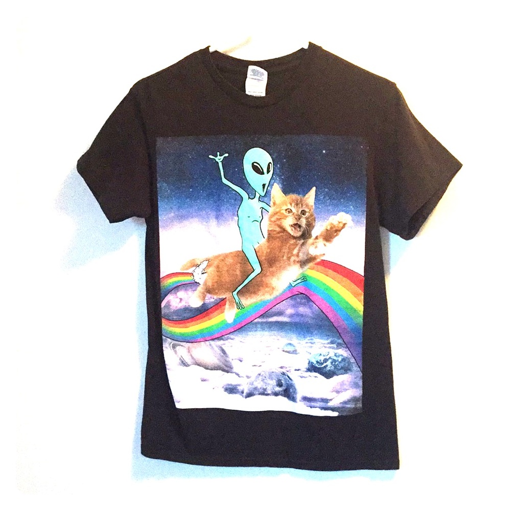 Alien Cat Rainbow tshirt! 👽😻🌈